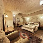Stone House Cave Göreme