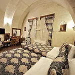 Stone House Cave Otel 3*