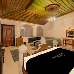 Stone House Cave 3*
