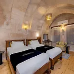 Stone House Cave 3*