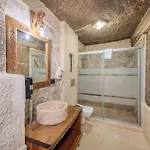 Stone House Cave Готель