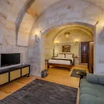 Stone House Cave 3*