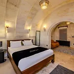 Stone House Cave Готель 3*