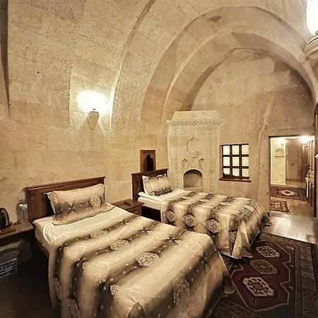 Hotel Stone House Cave