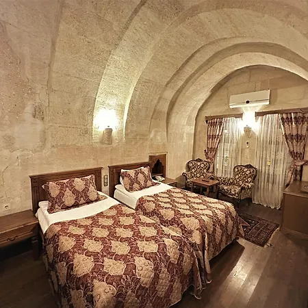 Hotel Stone House Cave