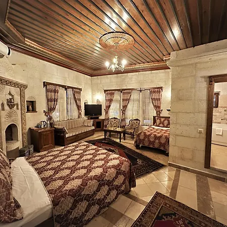 Hotel Stone House Cave