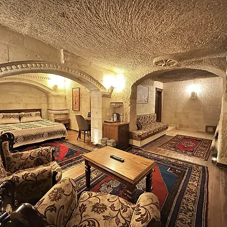 Stone House Cave Göreme