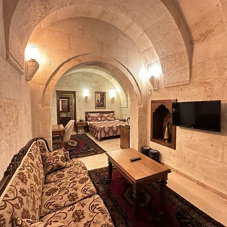 Hotel Stone House Cave