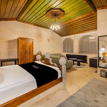Otel Stone House Cave