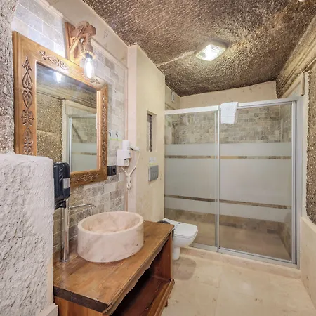 מלון Stone House Cave גורמה